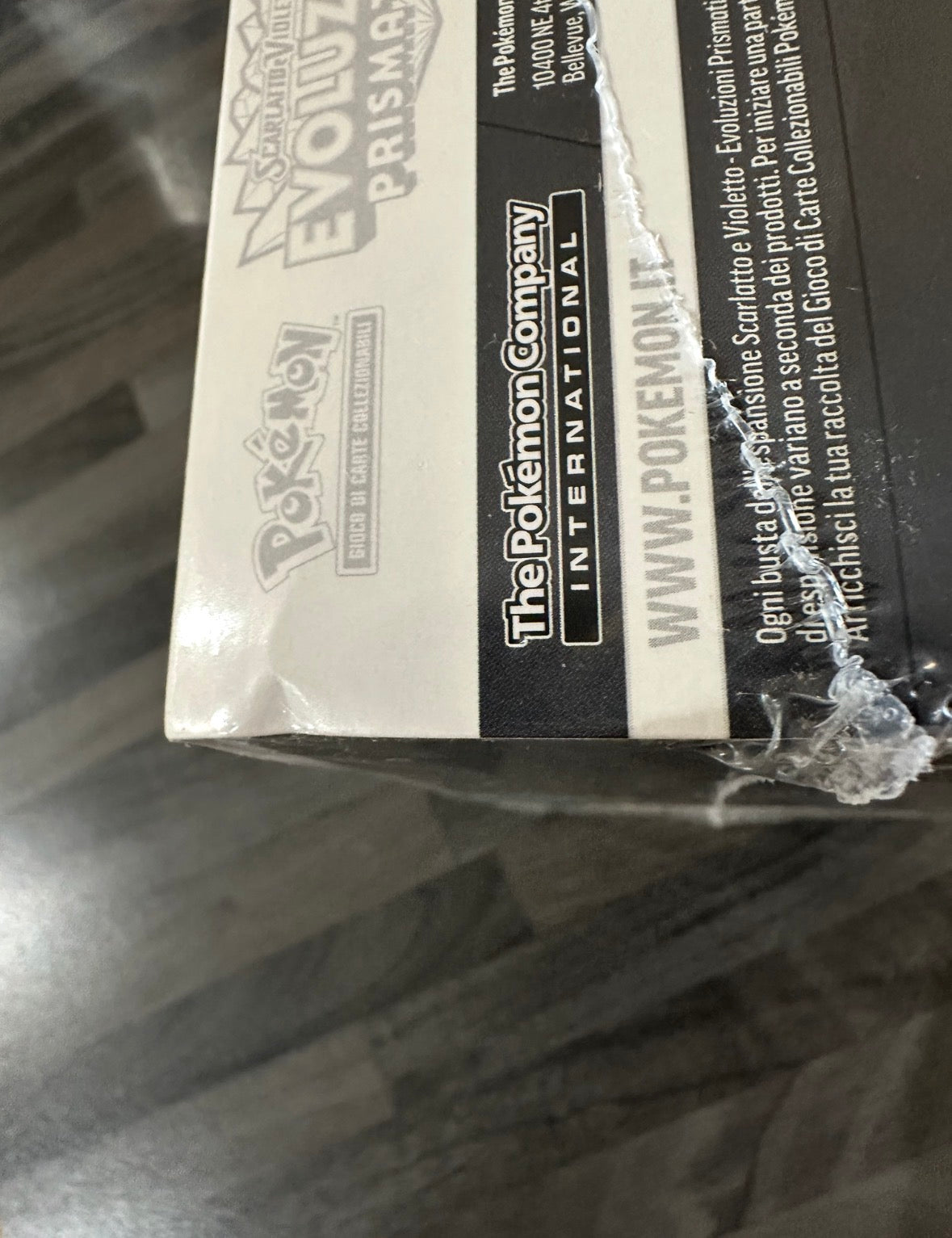 (PICCOLE IMPERFEZIONI) Evoluzioni Prismatiche Set Allenatore Fuoriclasse ETB (ITA)